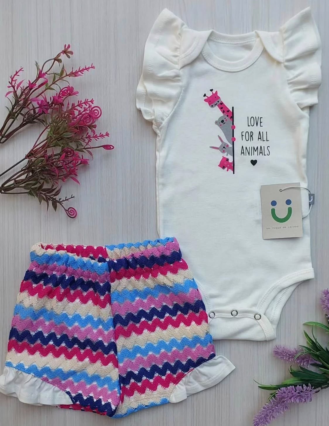 CONJUNTO BODY COM SHORTS TRICOT