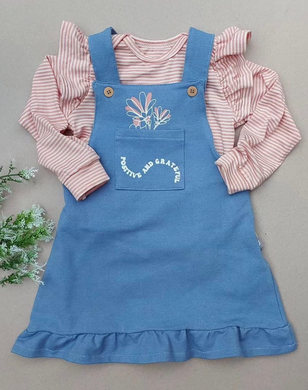 CONJUNTO SALOPETE BEATRIZ
