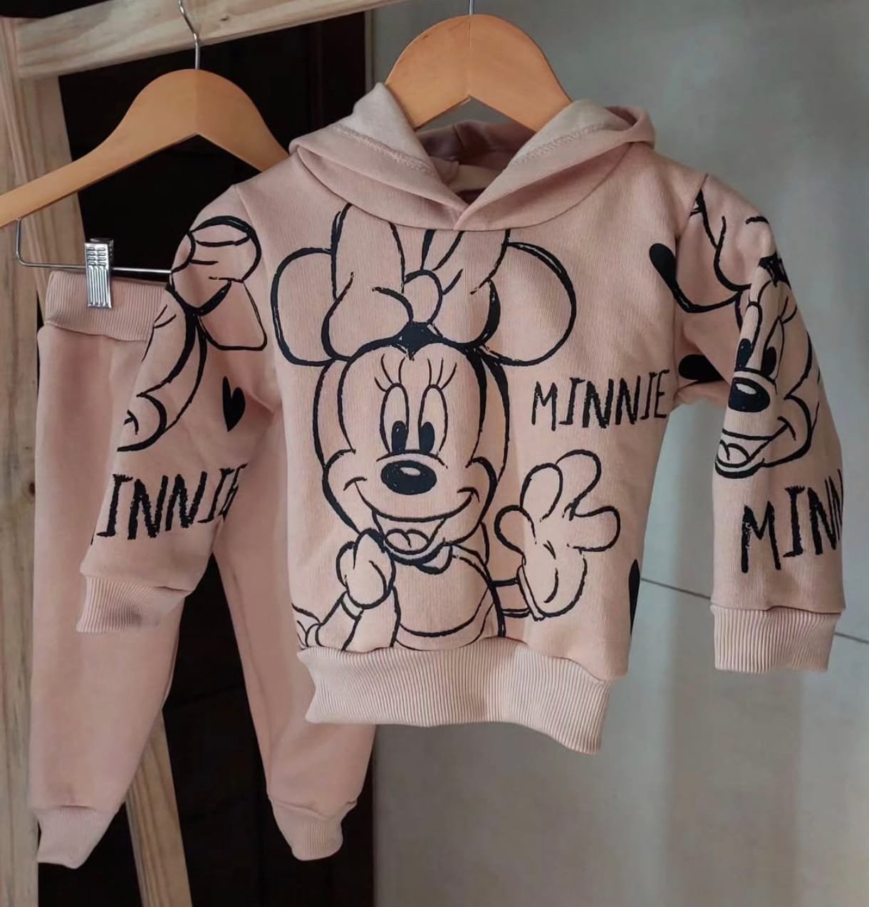 CONJUNTO MOLETOM MINNEI CAPUZ