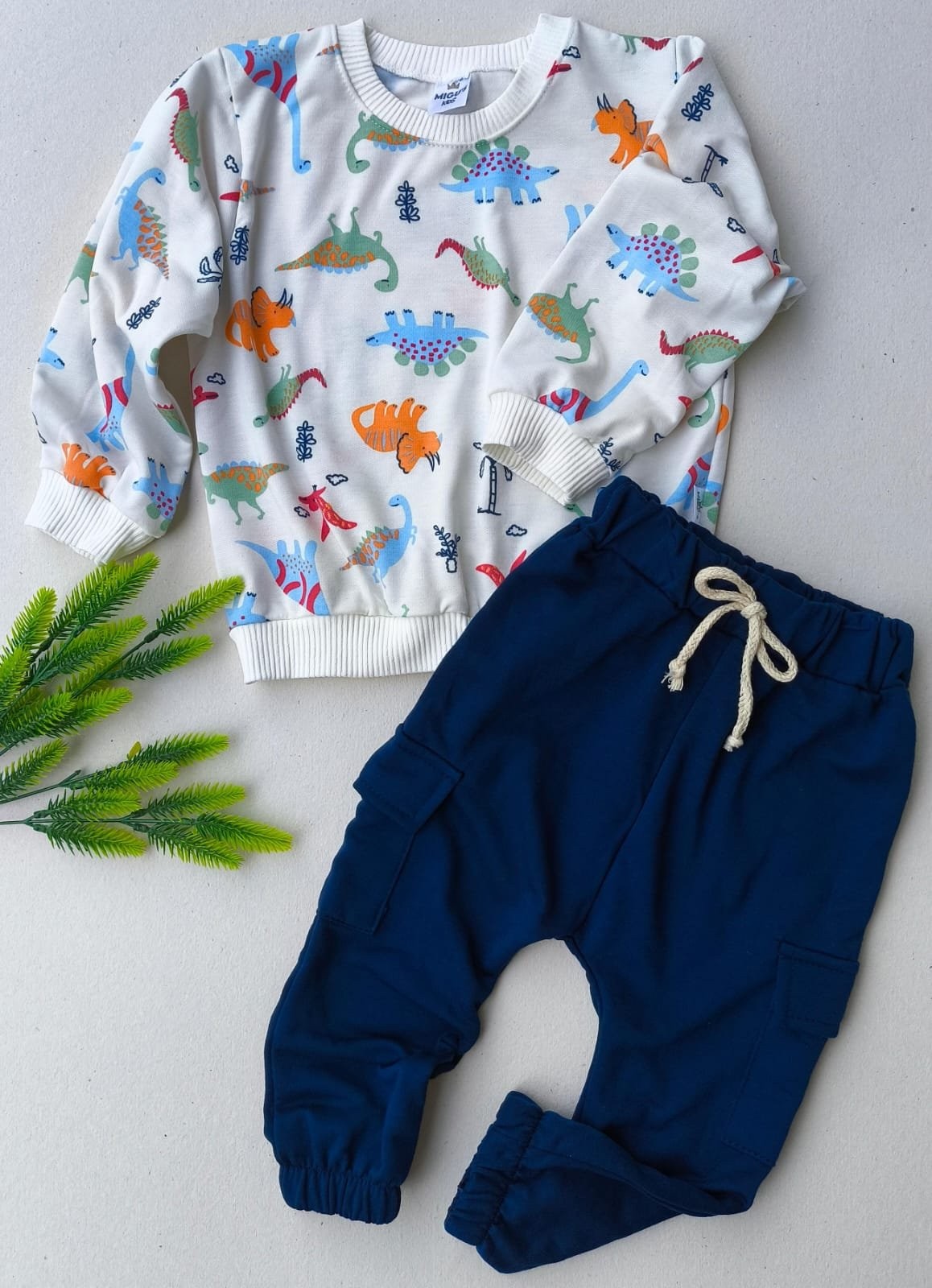 CONJUNTO DINO