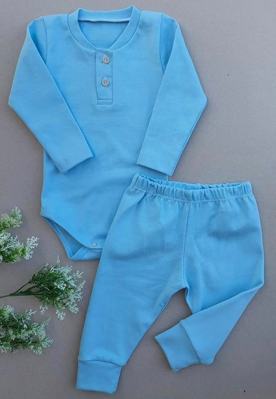 CONJUNTO RIBANA
